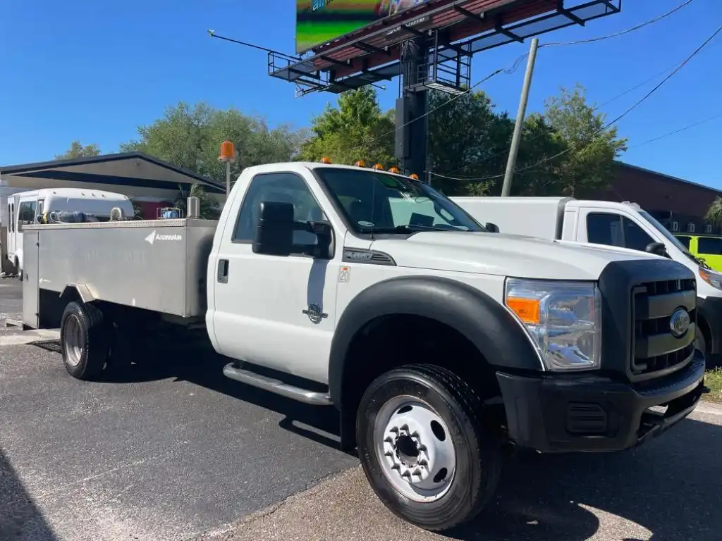 2014 Ford F-450 XL Regular Cab 165-In DRW's photo