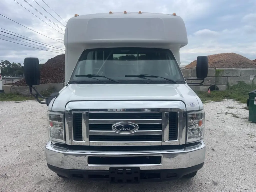 2012 Ford E-Series undefined photo 3