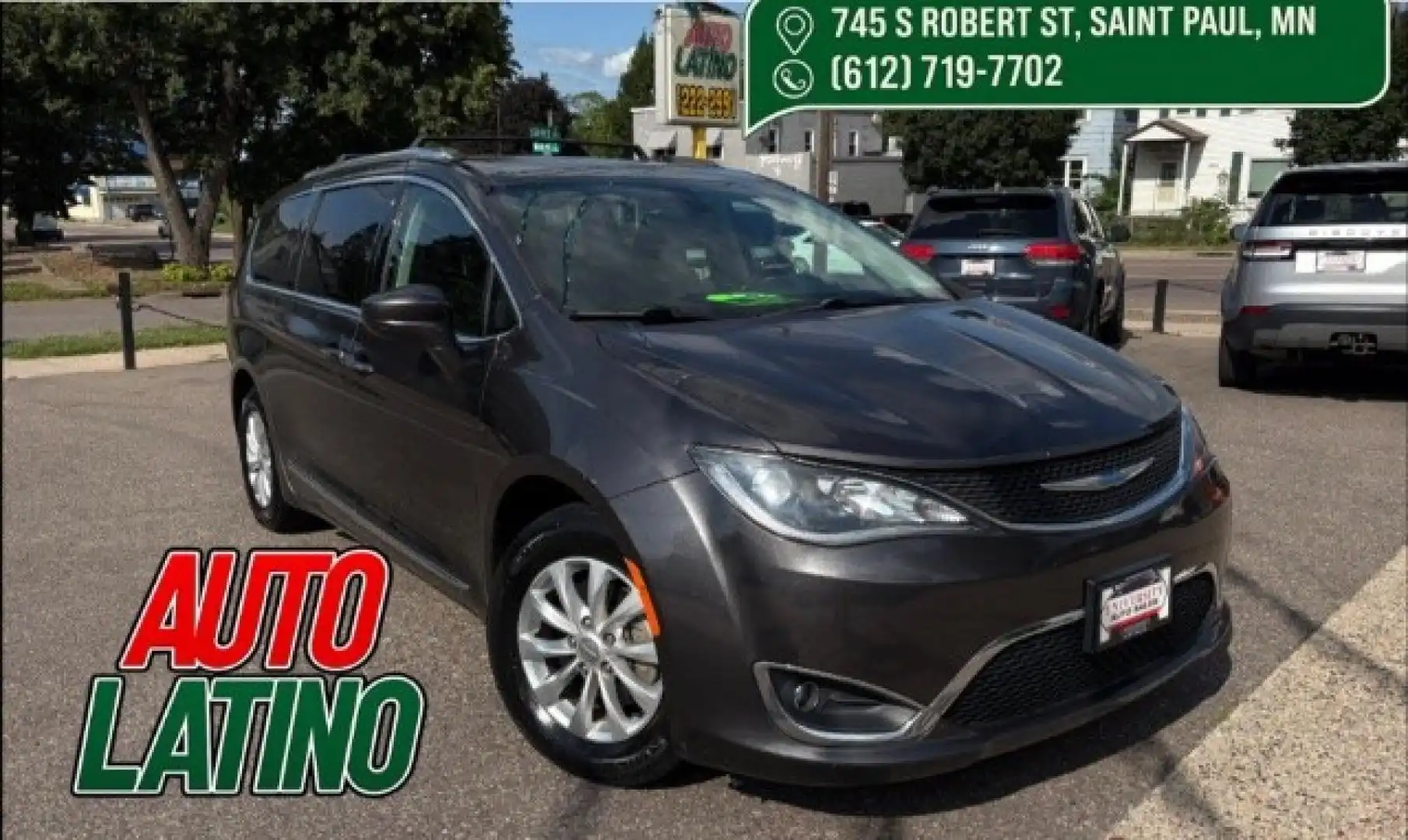 2018 Chrysler Pacifica Touring L's photo
