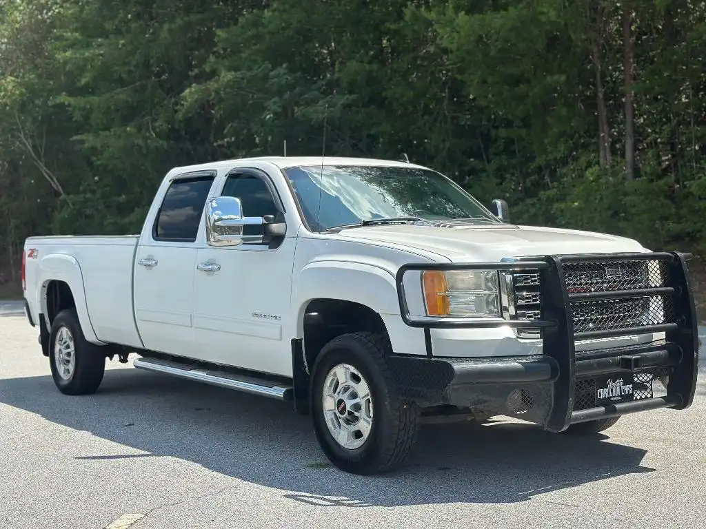 2013 GMC Sierra 4WD Crew Cab 6.5ft SLE's photo