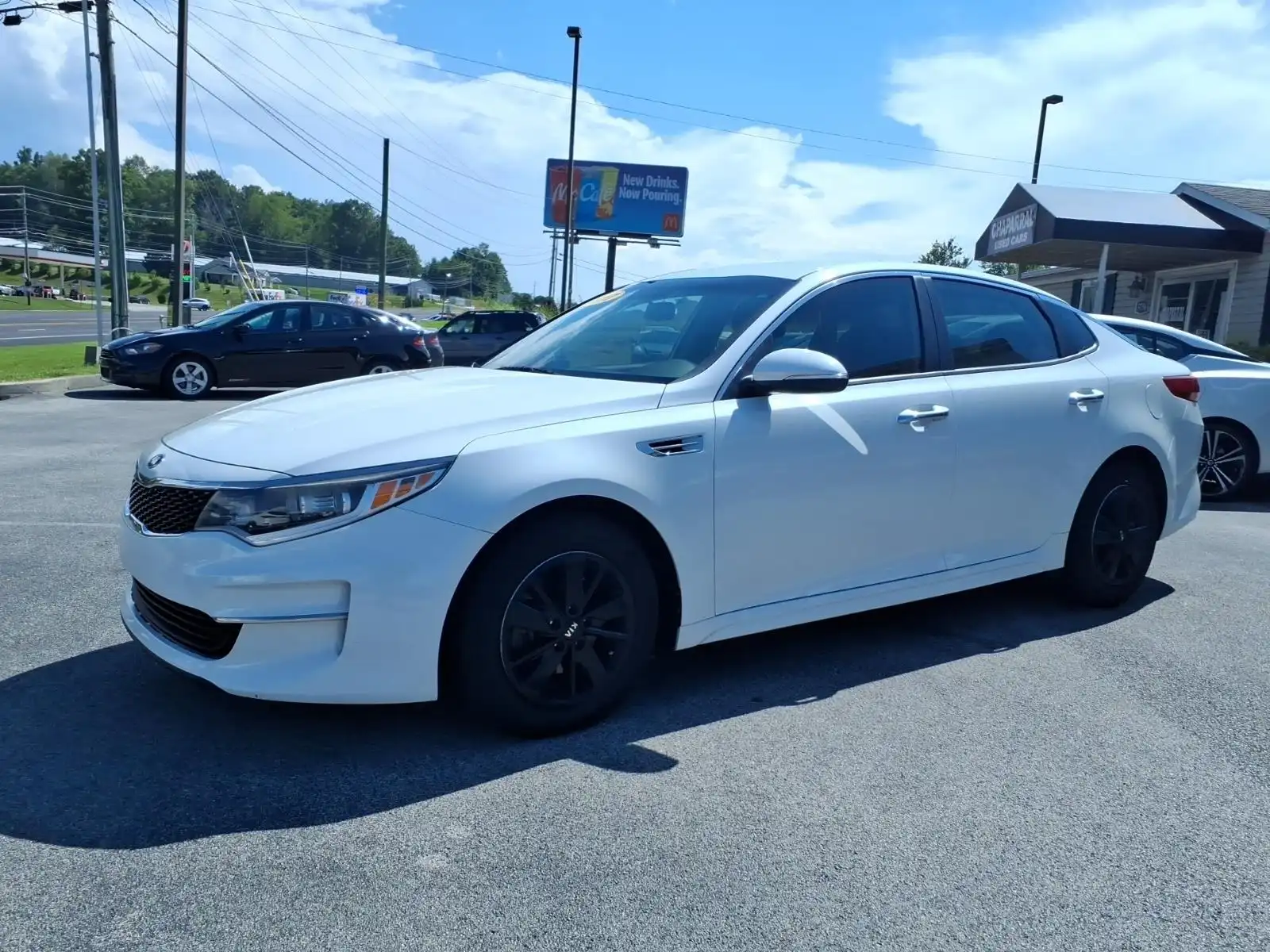 2017 Kia Optima LX AT's photo