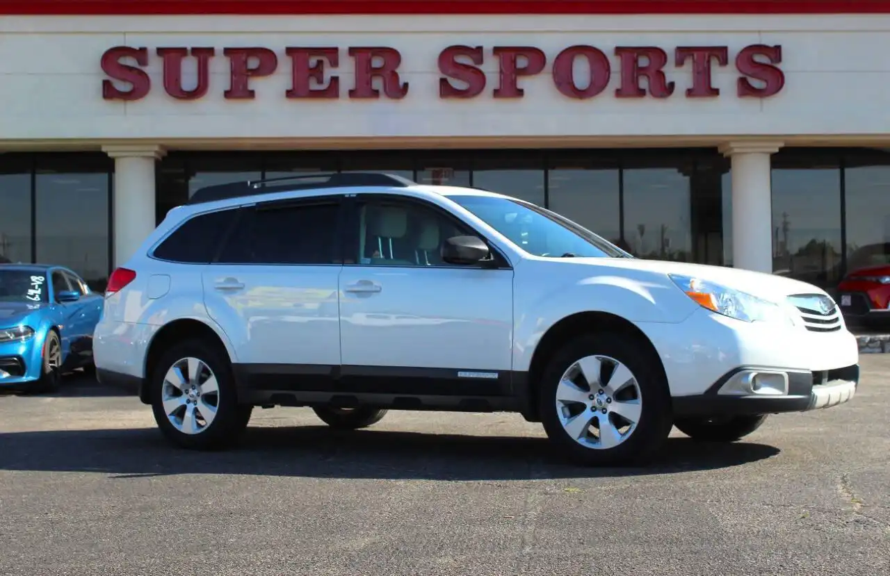 2012 Subaru Outback 2.5i Limited CVT PZEV's photo