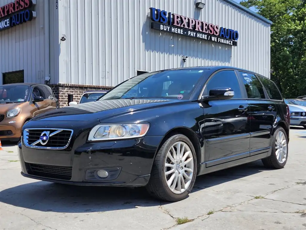 2011 Volvo V50 T5 FWD Auto's photo