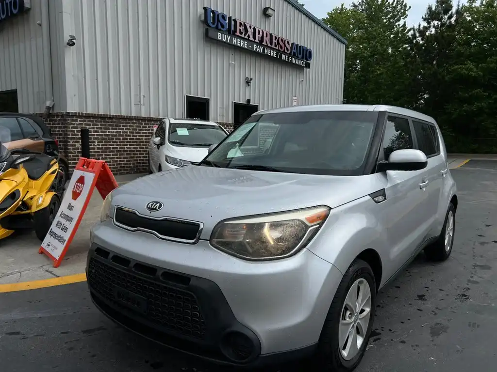 2014 Kia Soul 1.6 Base 5-Door's photo