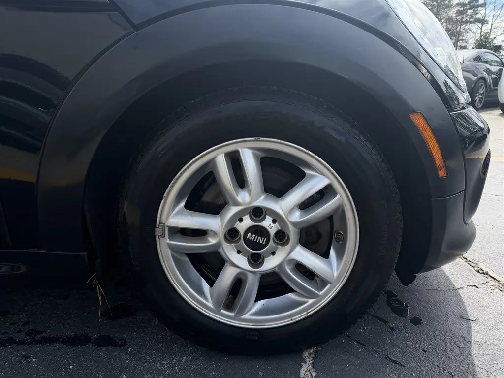 2013 MINI Cooper Base photo 5