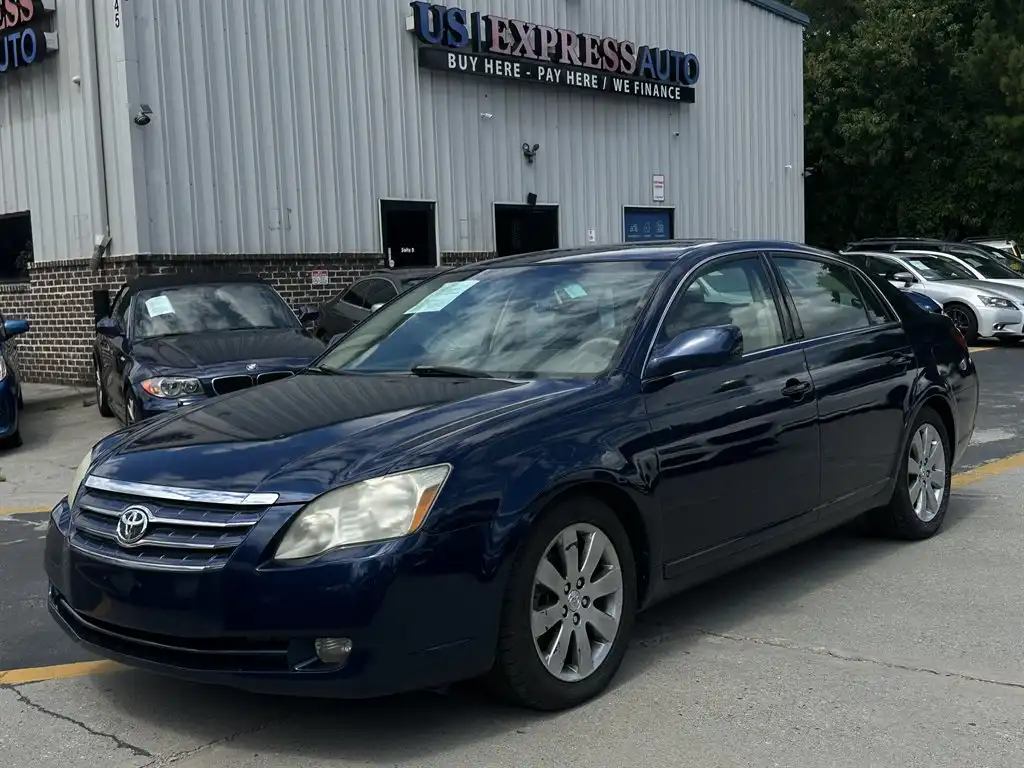 2005 Toyota Avalon Limited's photo