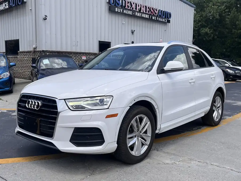 2017 Audi Q3 2.0T Premium Tiptronic quattro's photo
