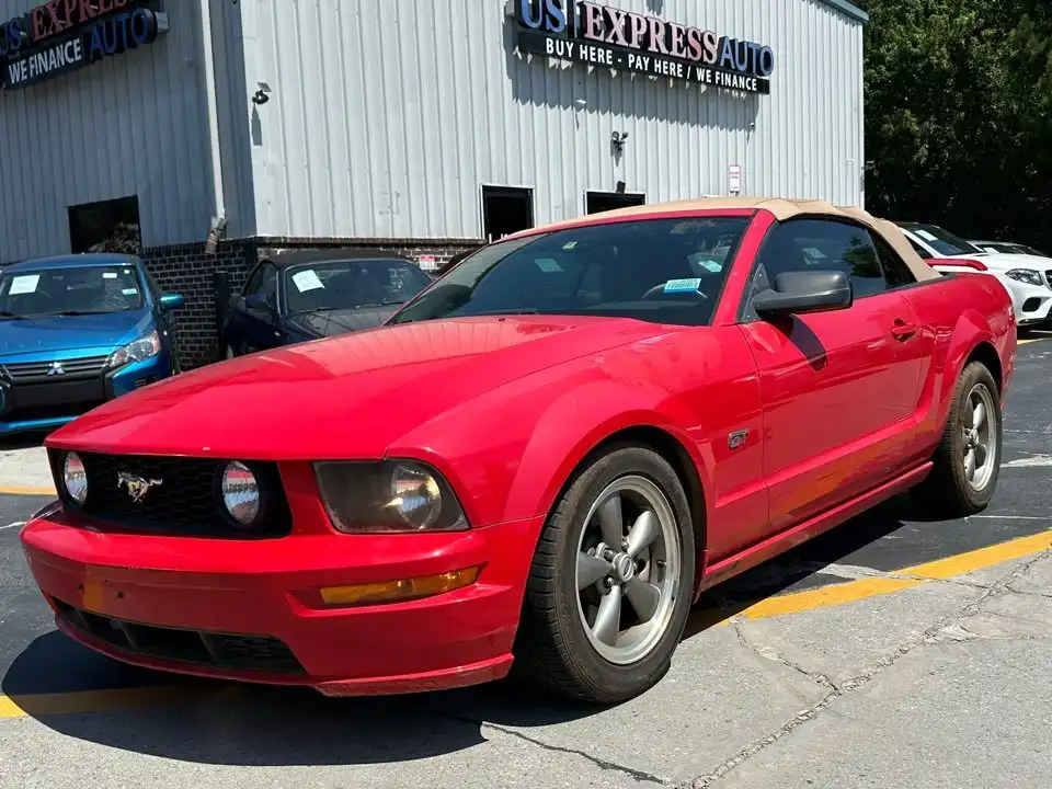 2005 Ford Mustang Deluxe GT's photo