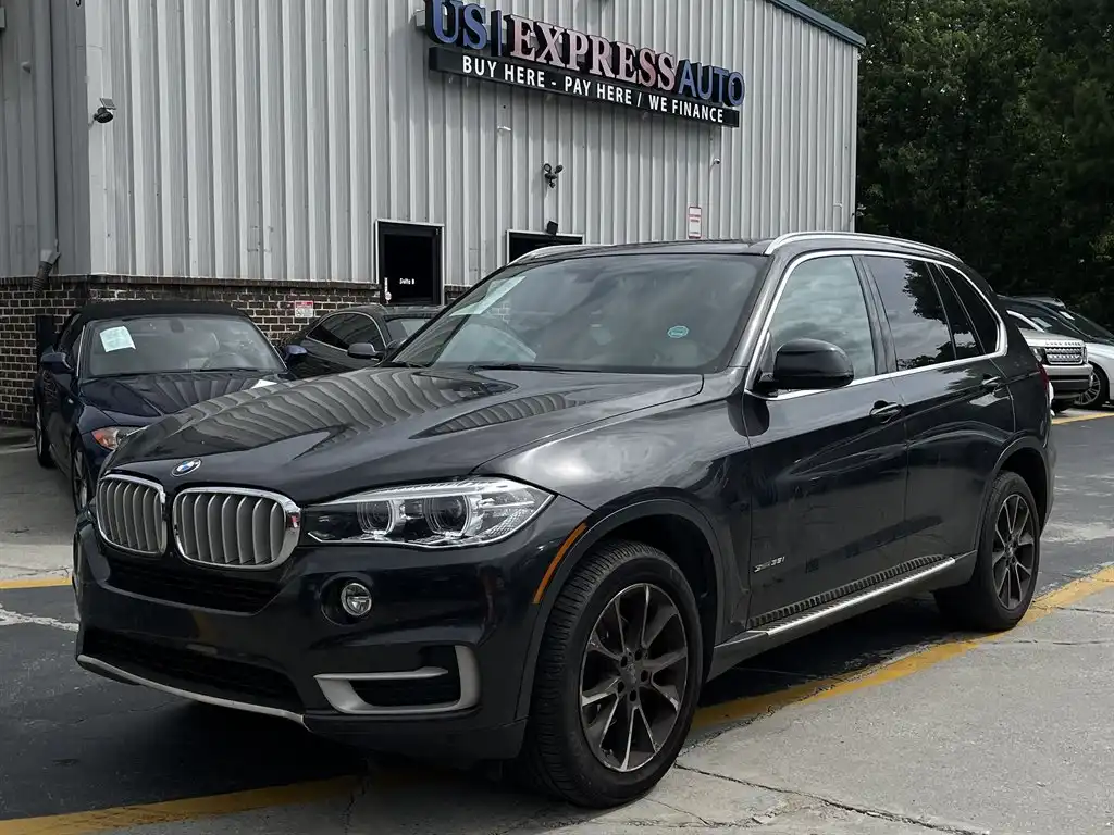 2018 BMW X5 sDrive35i's photo