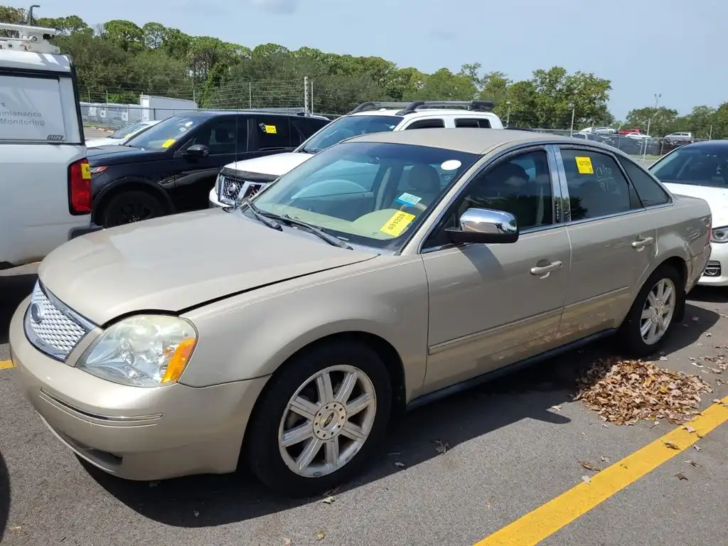 2005 Ford Five Hundred Limited's photo