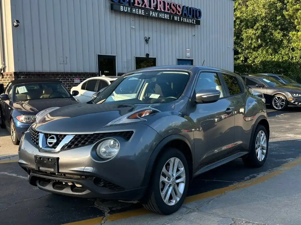 2015 Nissan Juke SV AWD CVT's photo