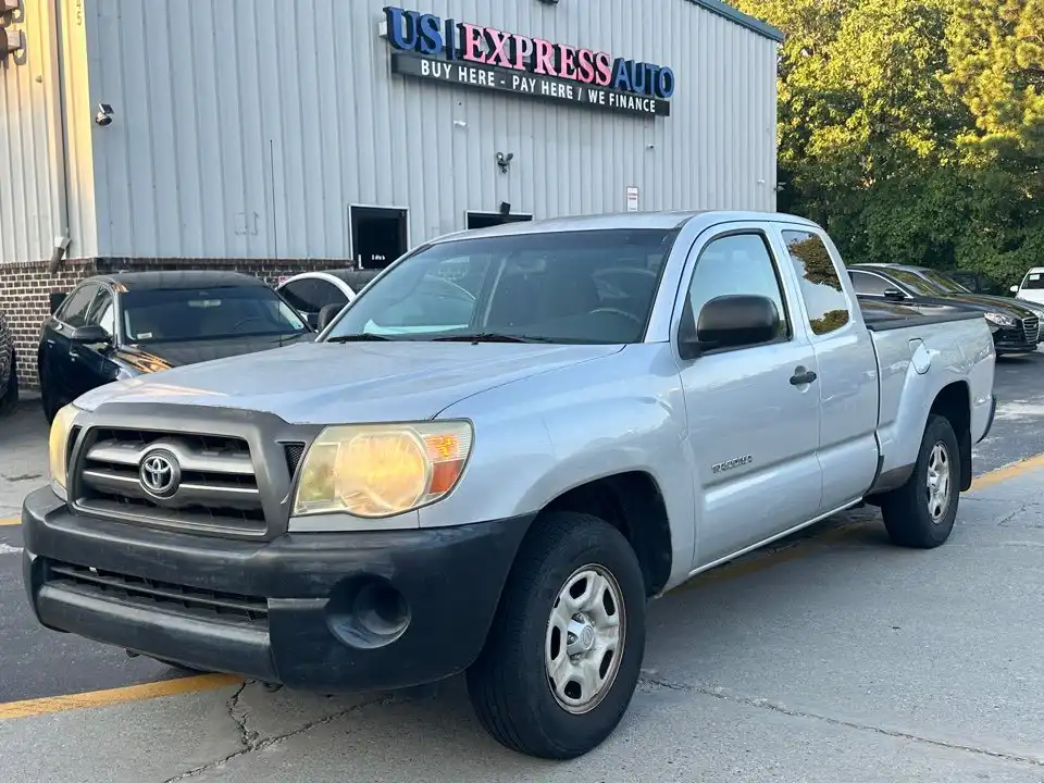 2010 Toyota Tacoma Access Cab's photo