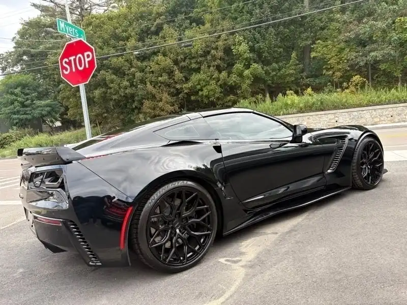 2018 Chevrolet Corvette Z06 Coupe 2LZ's photo