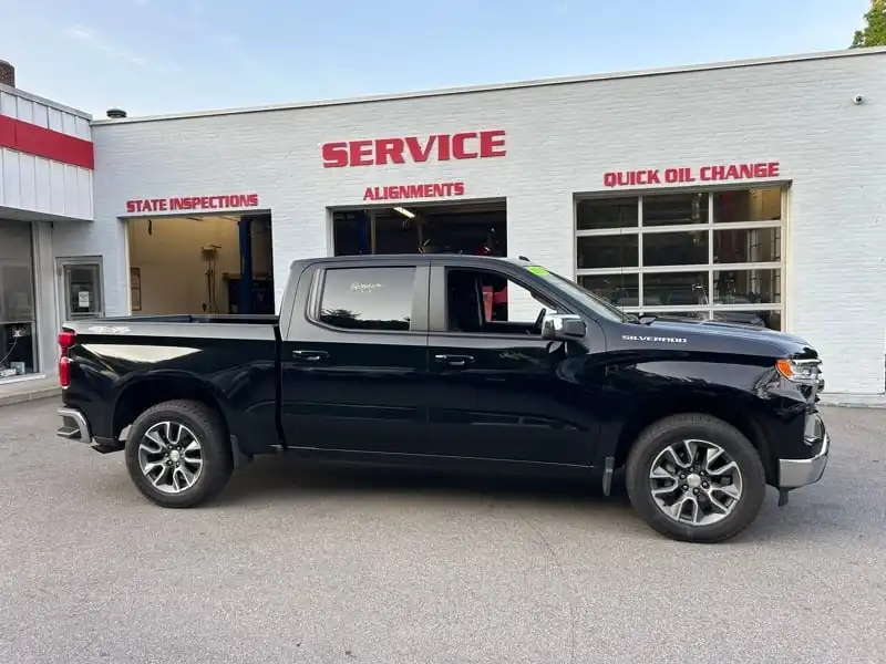2023 Chevrolet Silverado 1500 LT 2FL 4X4 Crew Cab Short Box's photo