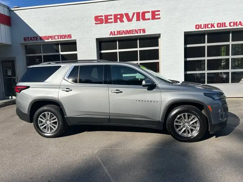 2023 Chevrolet Traverse AWD 1LT's photo