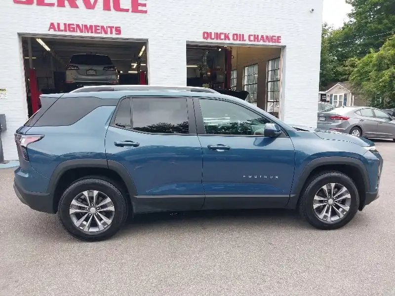 2025 Chevrolet Equinox AWD LT 1.5T's photo