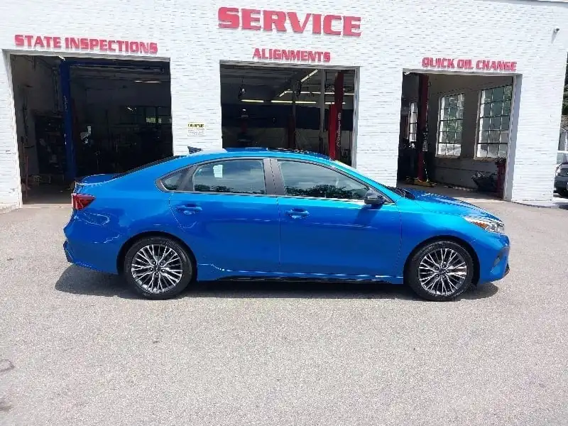 2023 Kia Forte GT-Line AT's photo