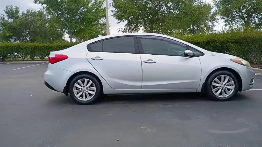 2014 Kia Forte LX AT's photo