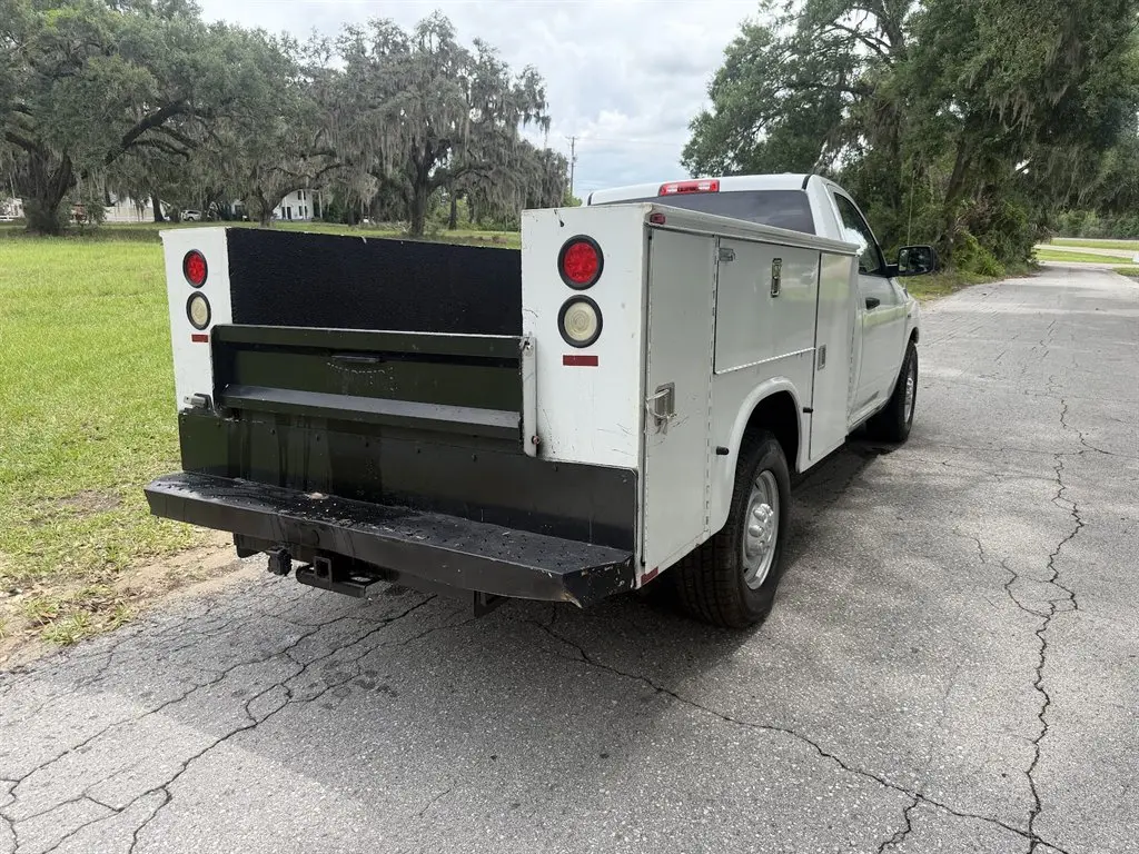 2012 RAM 2500 ST Regular Cab photo 5