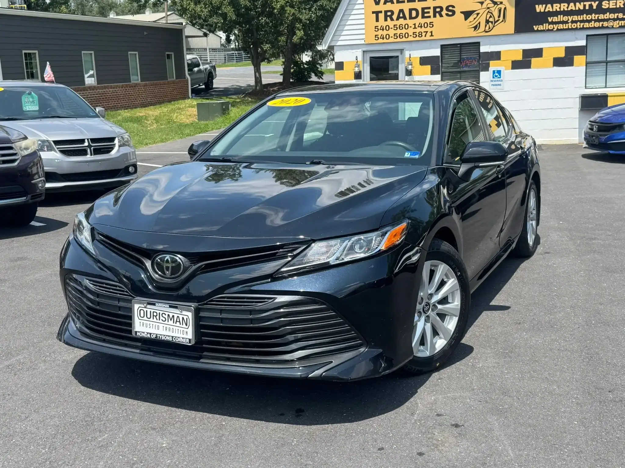 2020 Toyota Camry 2.5 Auto LE AWD's photo