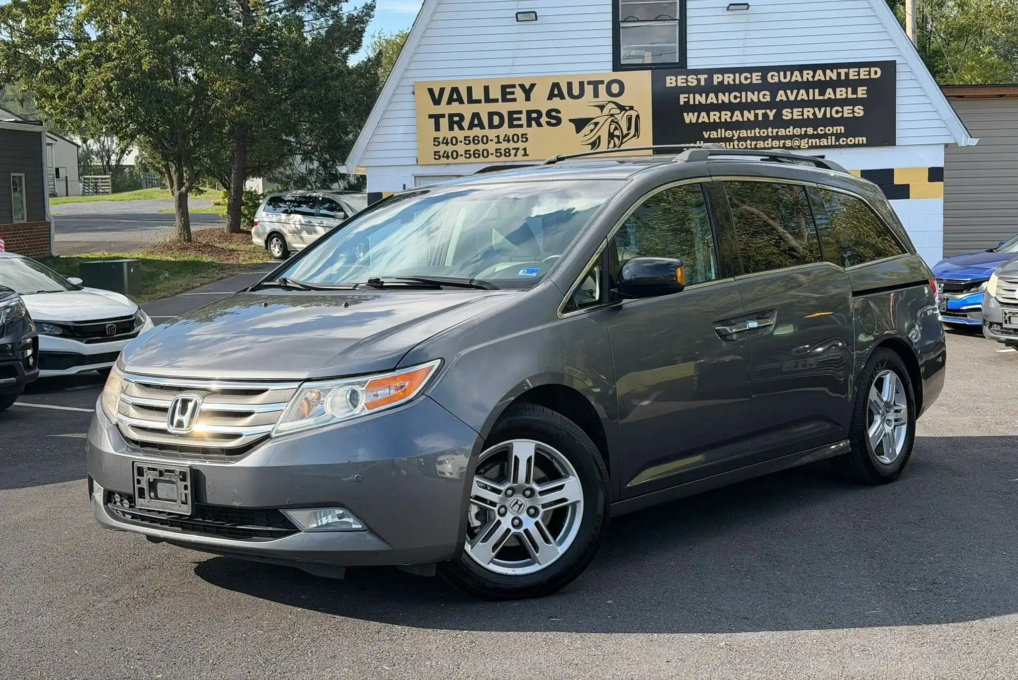 2012 Honda Odyssey Touring's photo