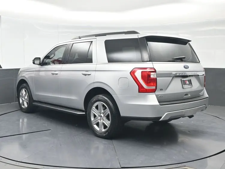 2019 Ford Expedition XLT photo 4