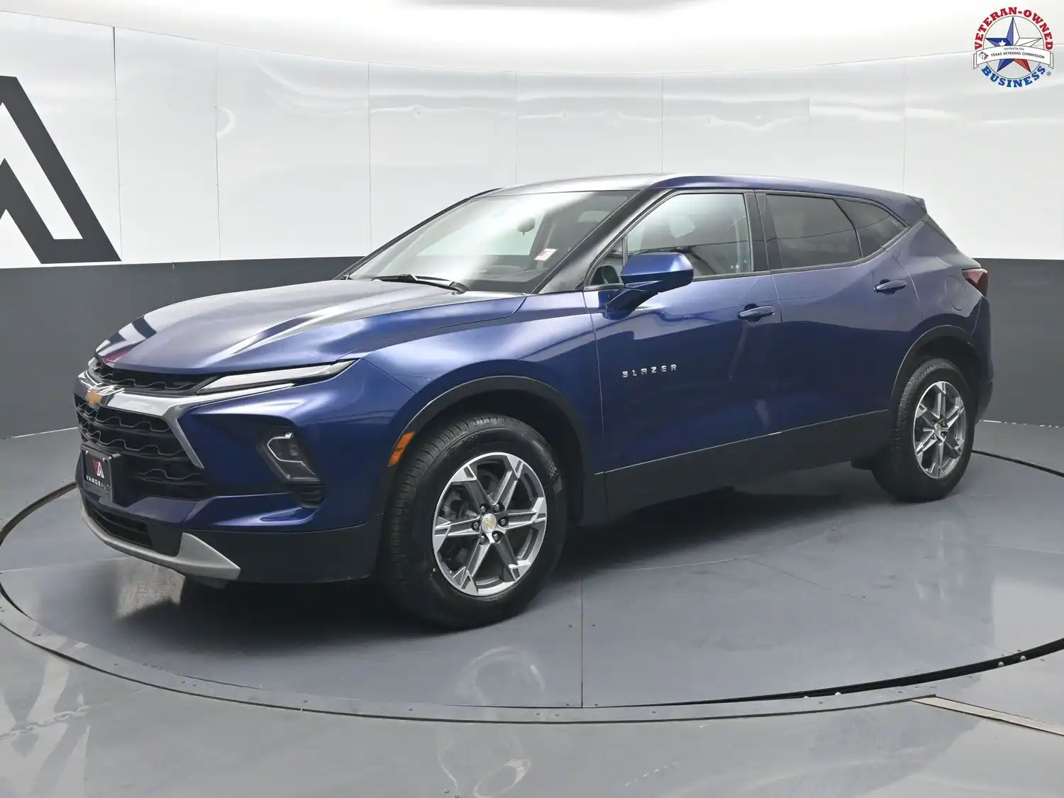 2023 Chevrolet Blazer 2.0T 2LT FWD's photo
