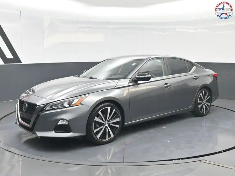 2022 Nissan Altima 2.5 SR's photo