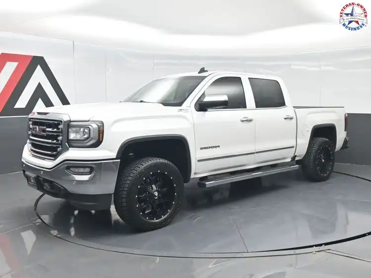 2018 GMC Sierra SLT 4WD Crew Cab Short Box's photo