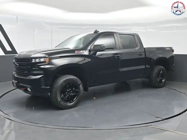 2021 Chevrolet Silverado 1500 LT Trail Boss 4WD Crew Cab Short Box's photo