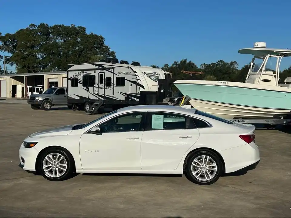2018 Chevrolet Malibu 1LT's photo