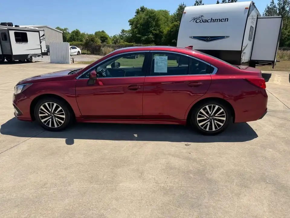 2018 Subaru Legacy 2.5i Premium's photo