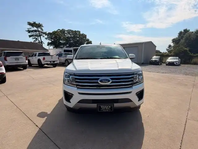 2020 Ford Expedition XLT's photo