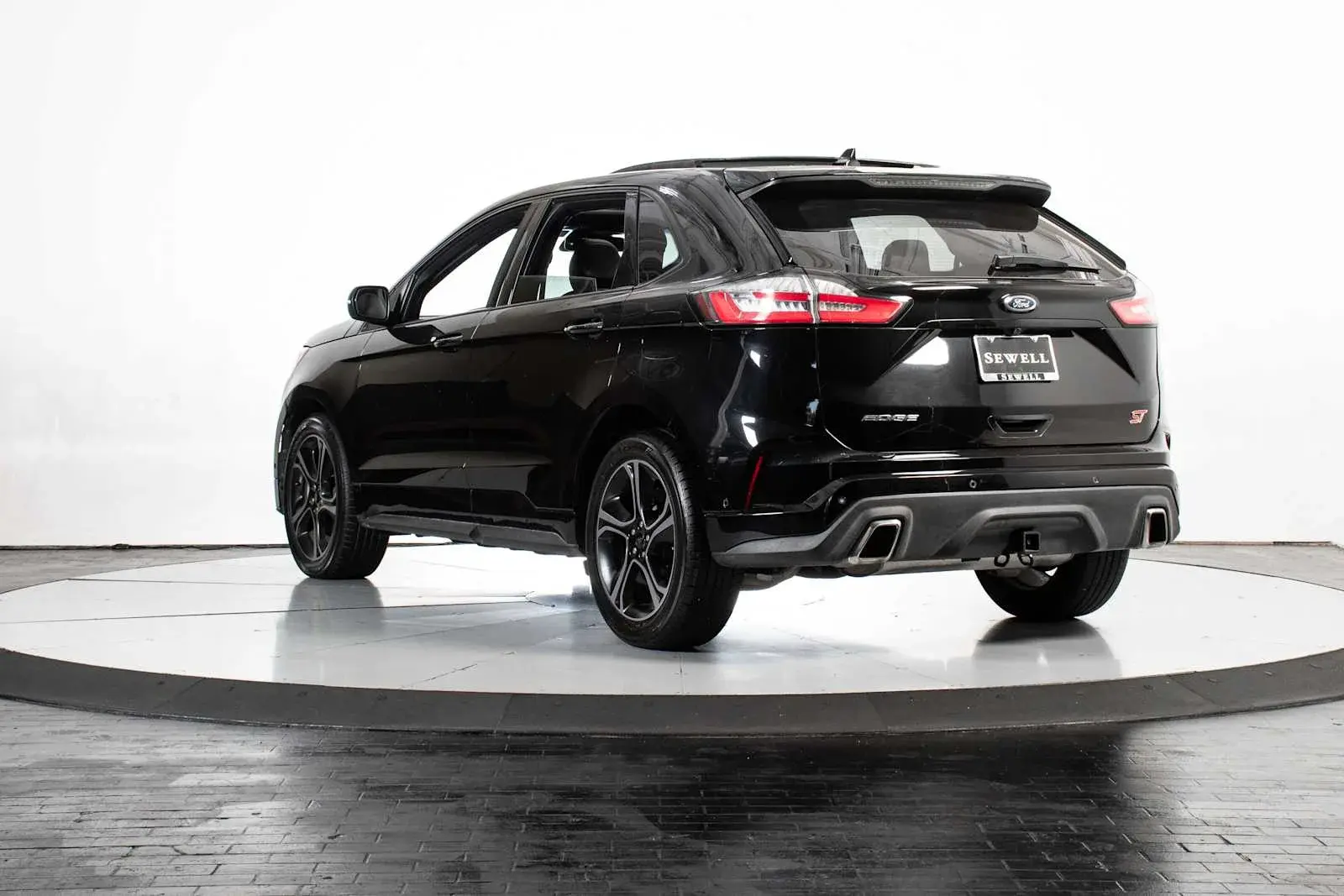 2019 Ford Edge ST AWD photo 4