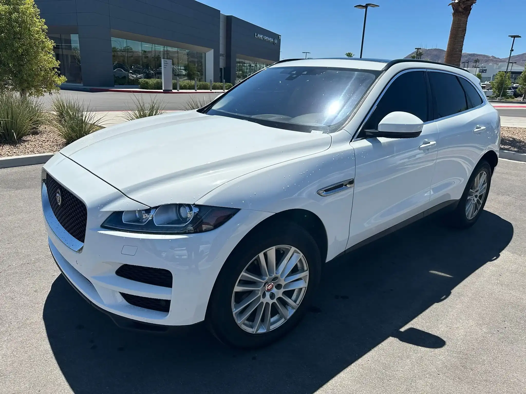 2019 Jaguar F-PACE 25t Prestige AWD's photo