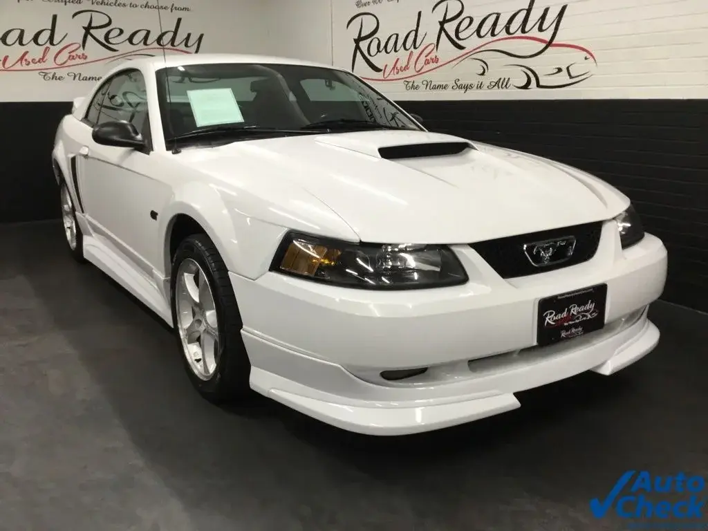 2002 Ford Mustang Deluxe GT photo 3