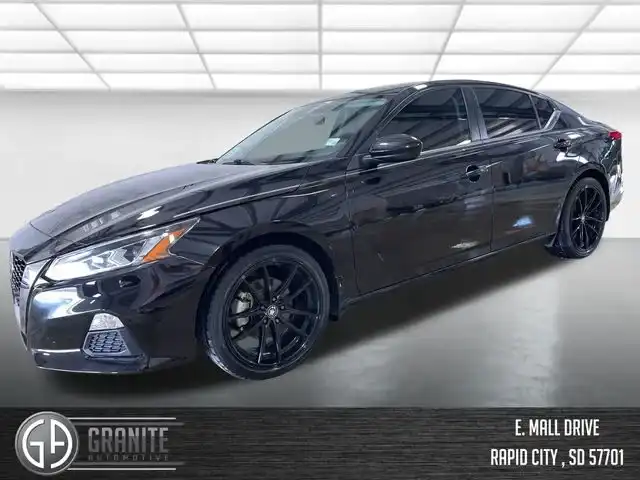 2022 Nissan Altima 2.5 SR's photo