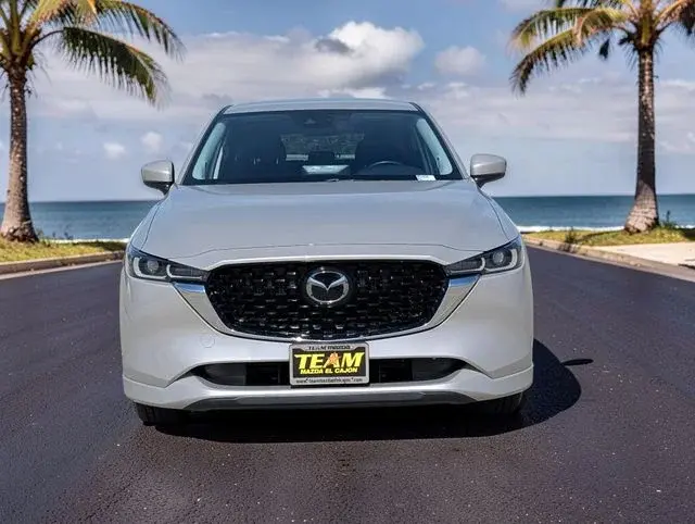 2024 Mazda CX-5 S Select Package Auto AWD photo 4