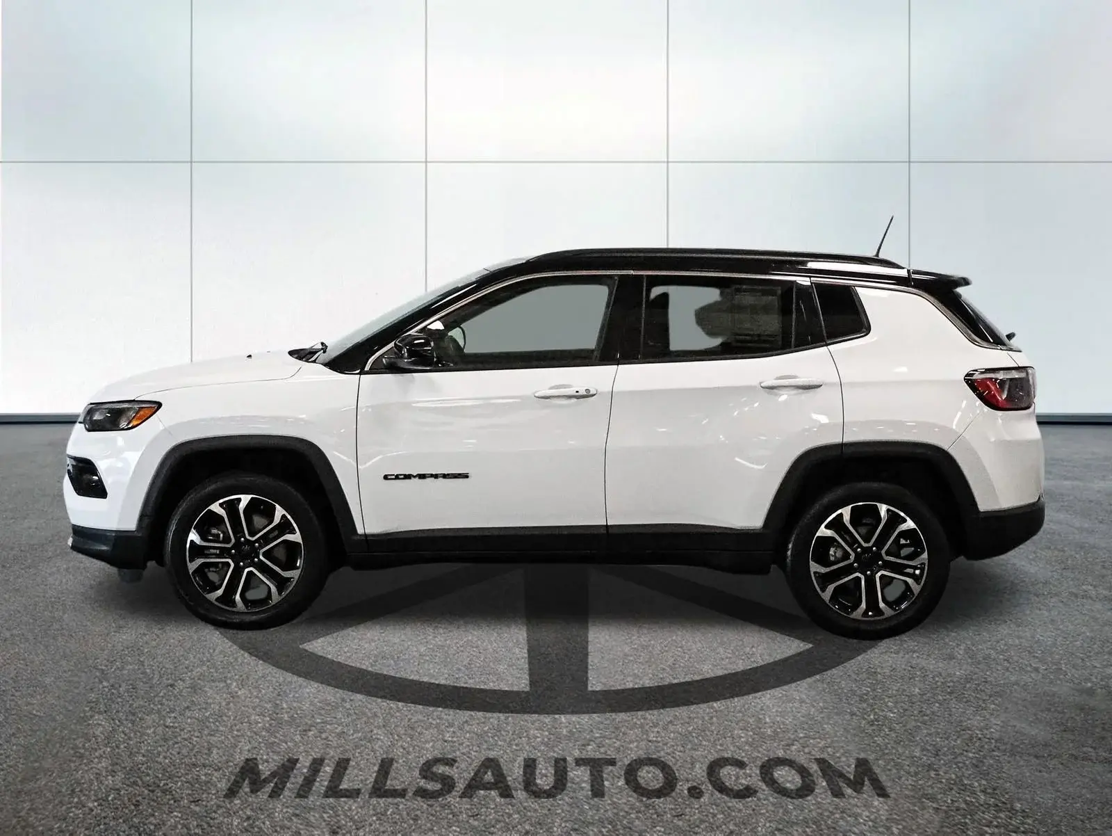 2024 Jeep Compass Limited 4X4 photo 3