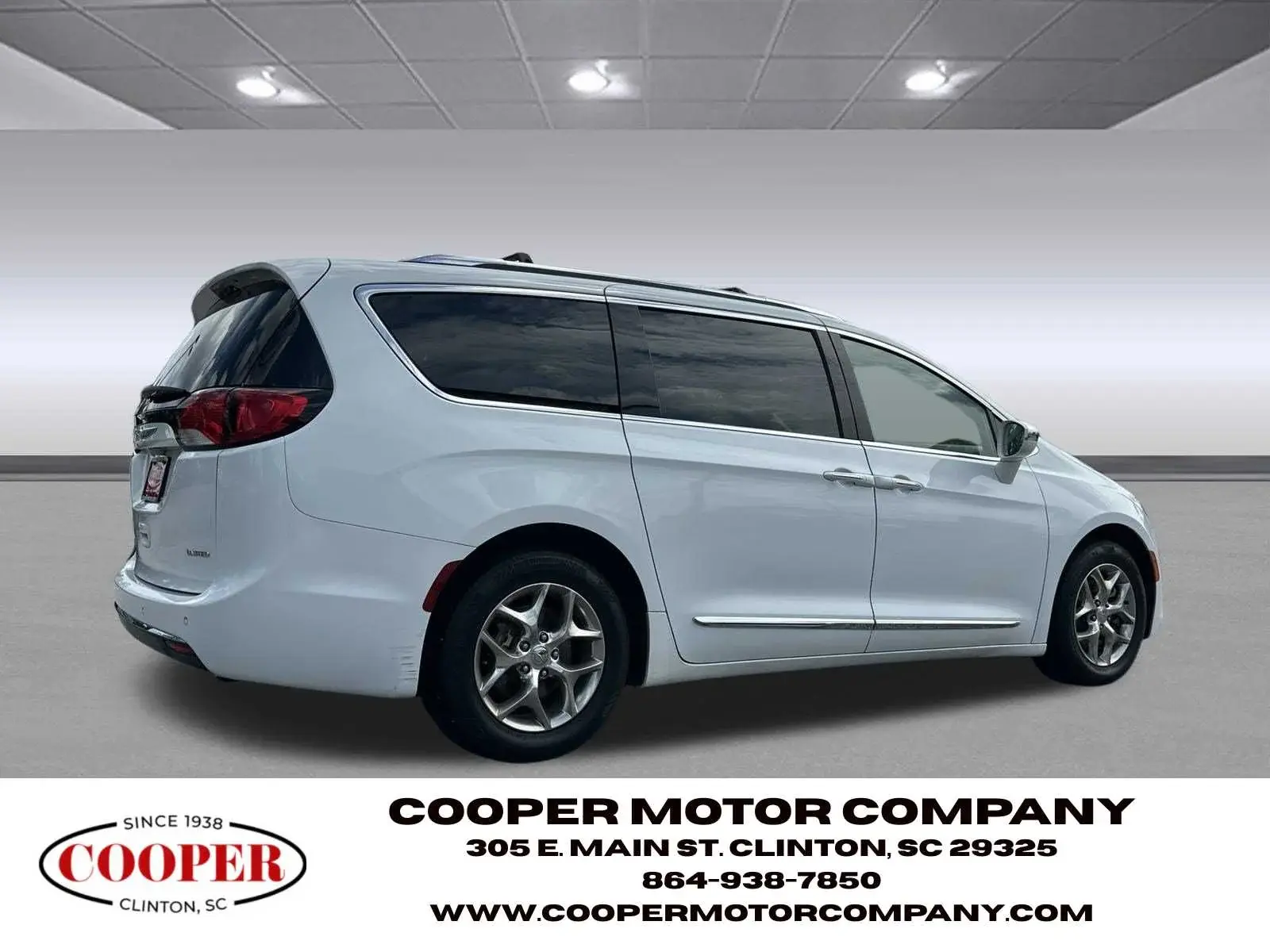 2017 Chrysler Pacifica Limited photo 5