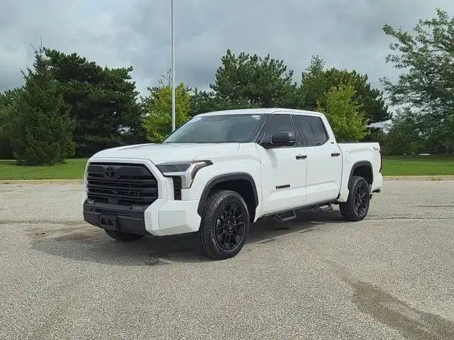 2023 Toyota Tundra SR5 3.4L 4WD CrewMax 5.5' Bed's photo