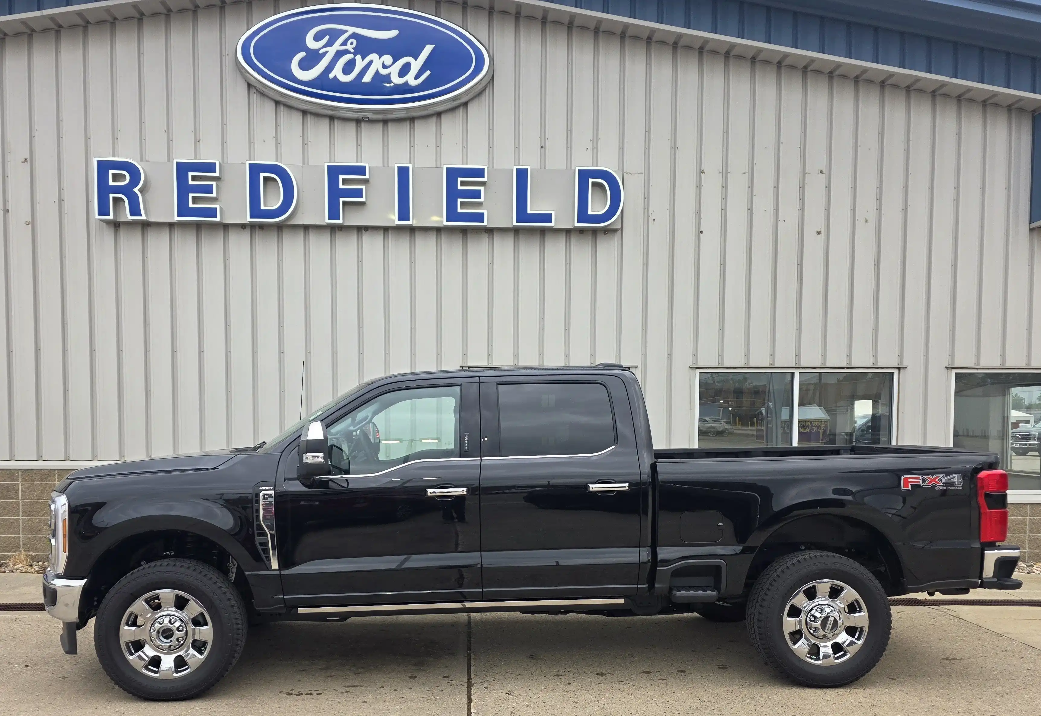 2026 Ford F-350 Lariat 4x4 Crew Cab 6-3/4' Box SRW's photo