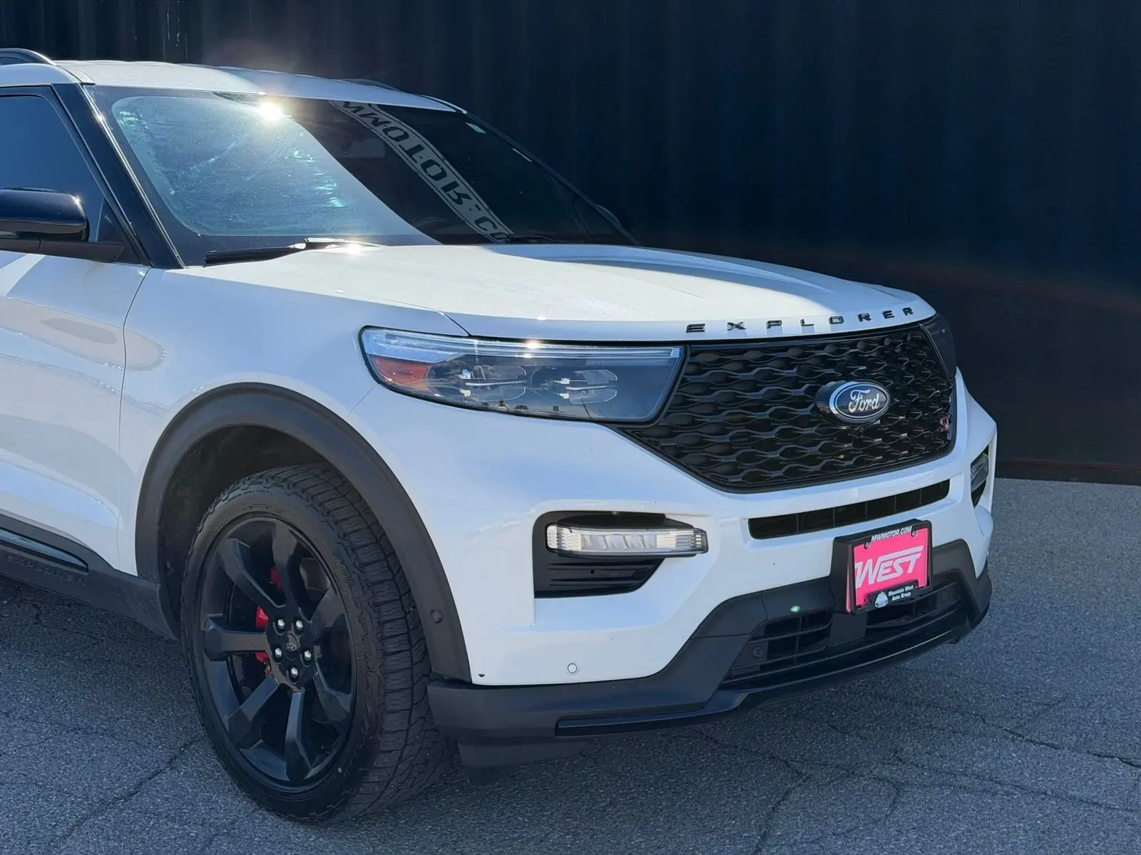 2021 Ford Explorer ST 4WD photo 3
