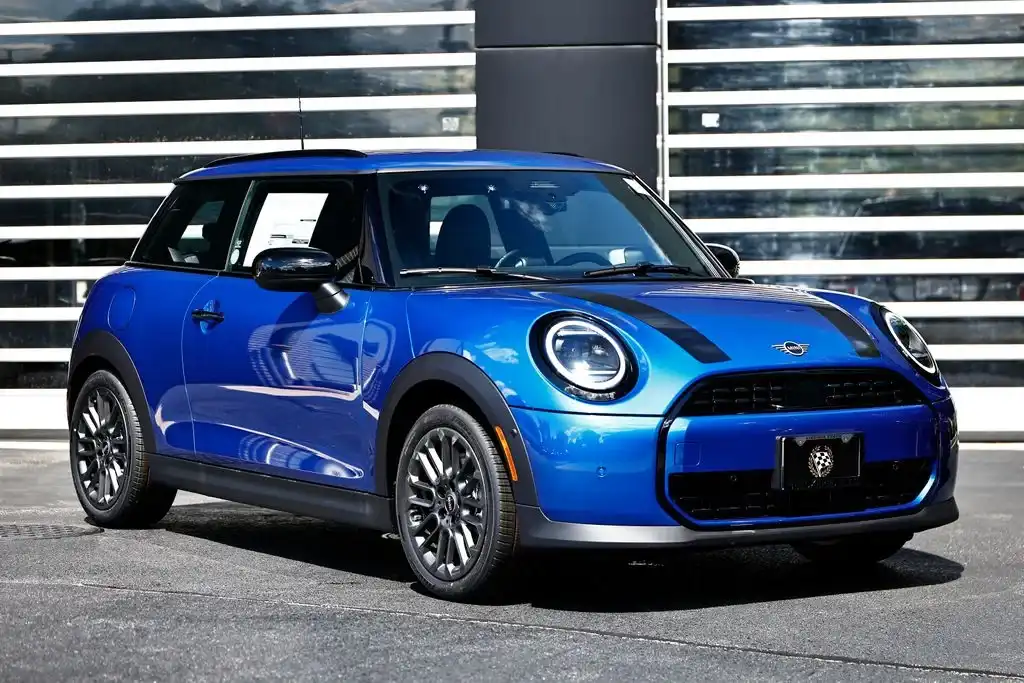 2026 MINI Hardtop New 2026 MINI Cooper With Navigation's photo