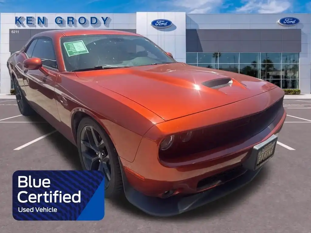 2022 Dodge Challenger GT Auto's photo