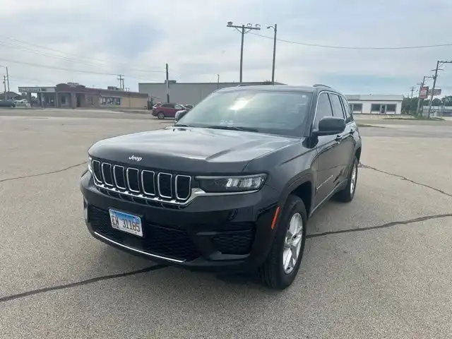 2024 Jeep Grand Cherokee Laredo X 4WD's photo