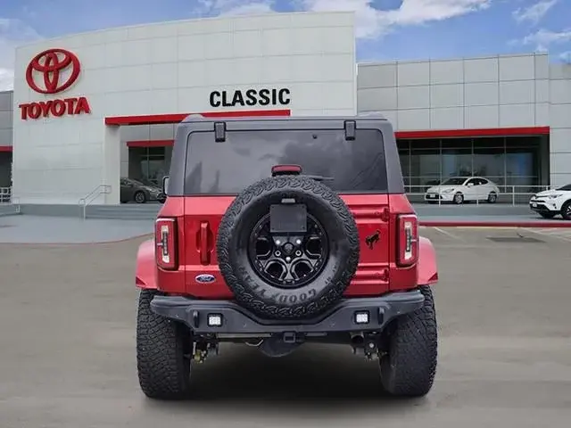 2021 Ford Bronco First Edition Advanced 4x4 photo 5