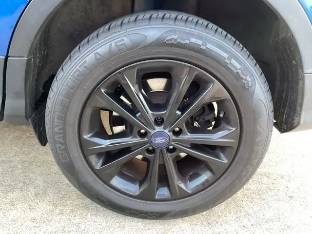 2017 Ford Escape SE photo 3
