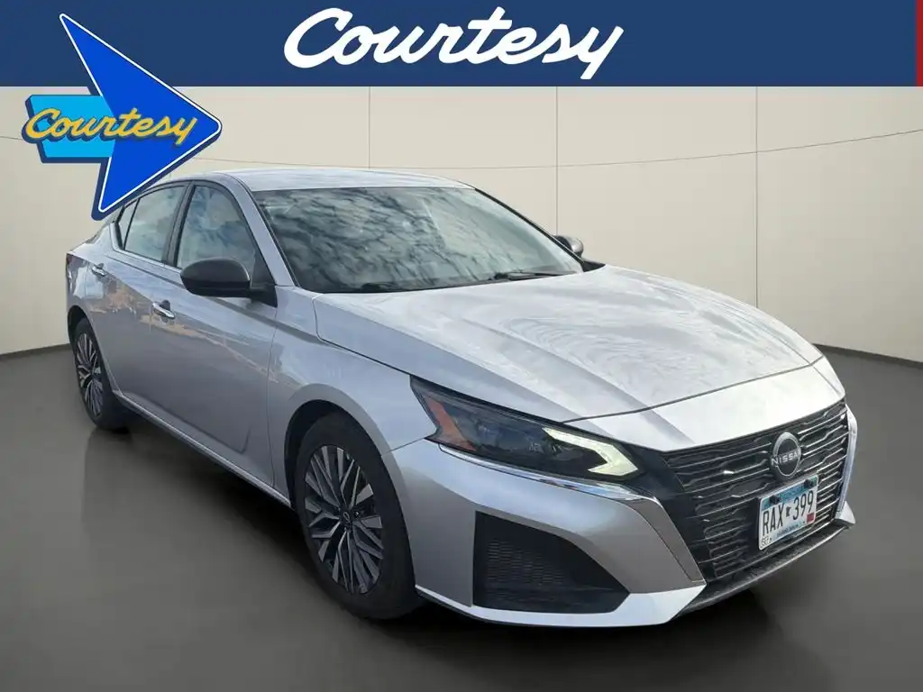 2024 Nissan Altima 2.5 SV's photo