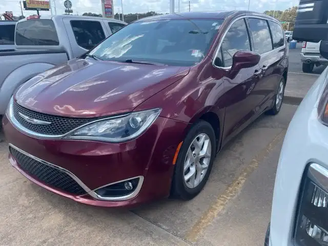 2018 Chrysler Pacifica Touring Plus photo 1